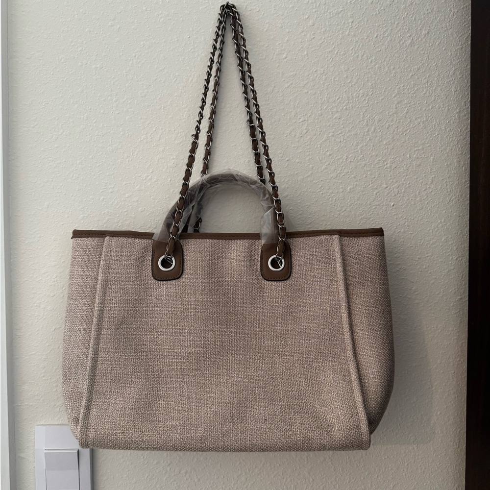 Pink Lily Beige Tote with Chain Straps